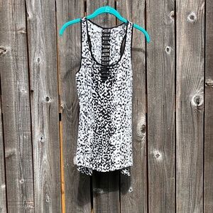 Socialite black and white racerback tank top blouse size small